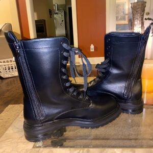 Steve Madden Secluded Black Lug Sole Combat & Lace Up Boots